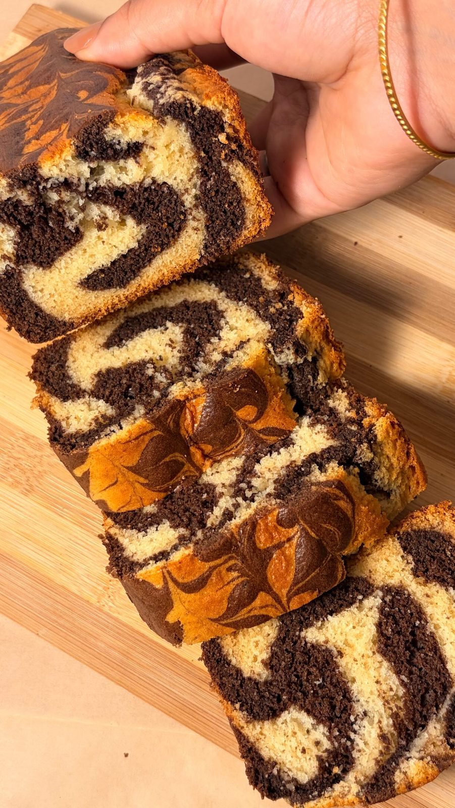 Eggless marble cake with chocolate drizzle